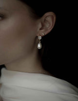 BRAUT OHRRINGE - BEZEL X PEARL HOOPS