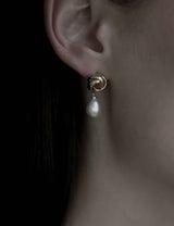 BRAUT OHRRINGE - KNOT MINI PEARL