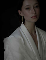 BRAUT OHRRINGE - SCULPTURAL PEARL STATEMENT